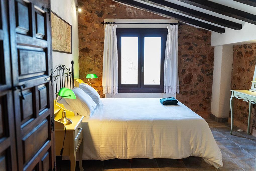 Masia De Matuta Vall de Almonacid Exteriér fotografie